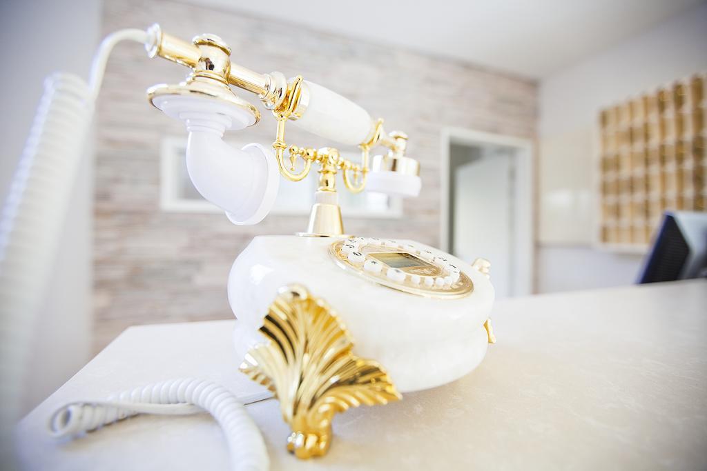 Hotel Krone Ohg Герлинген Экстерьер фото
